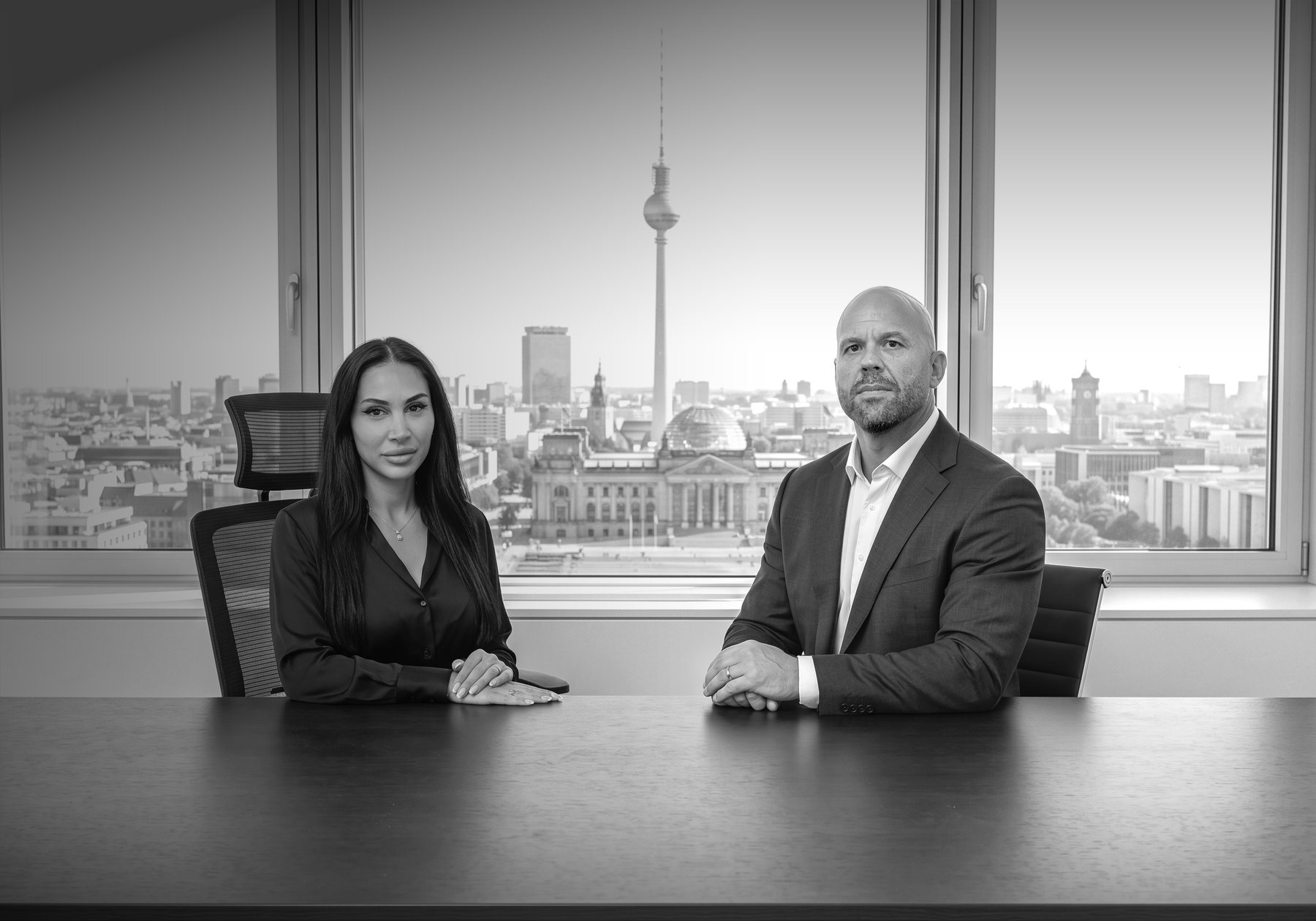 Die Geschäftsleitung der Van Alphen Sicherheit im Berliner Büro